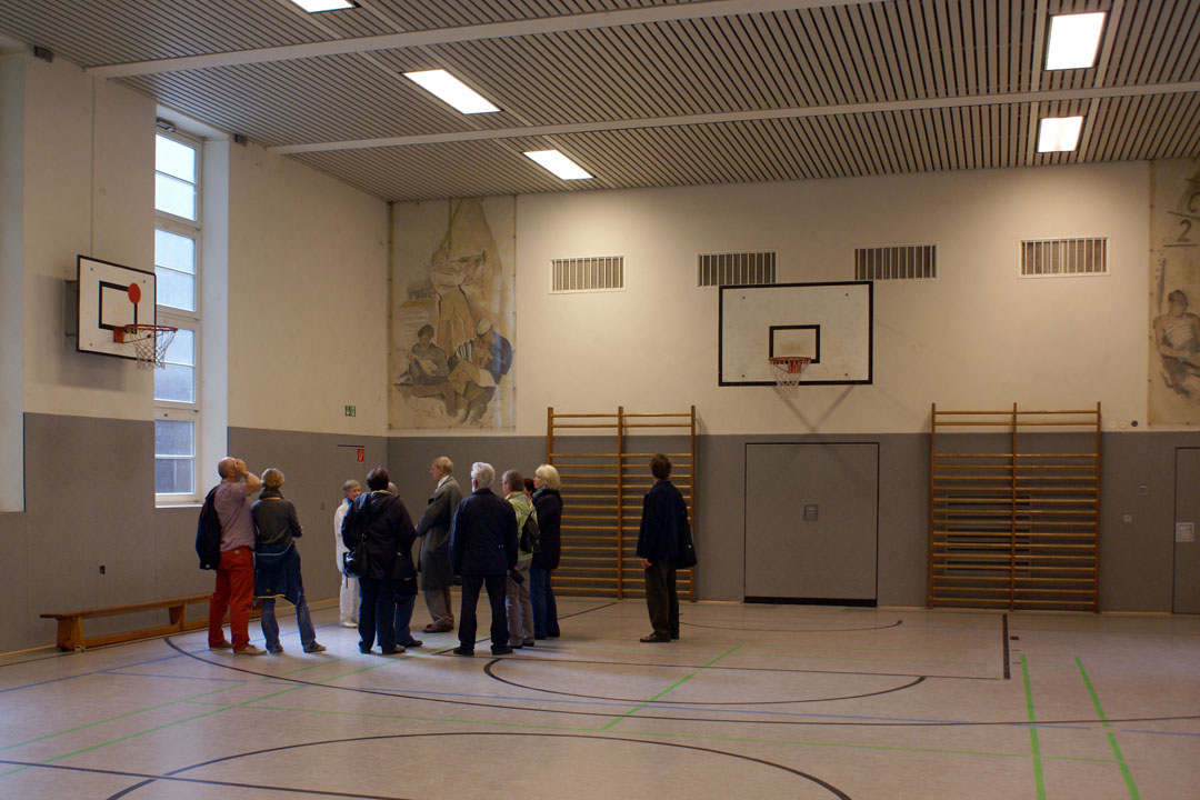 Bargheer-Bildern in der Gorch-Fock-Halle